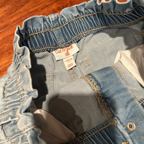 Cat & Jack Denim Shorts - Picture 3 of 3